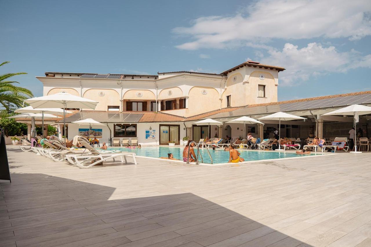 Amareclub Le Rose Hotel